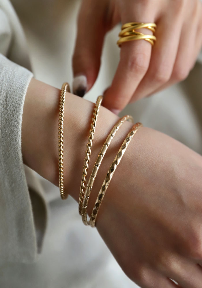 ブレスレット4点セット アクセサリー バングルシルバー 男女兼用 チェーン 通販 ブレスレット4点セット アクセサリー バングルシルバー 男女兼用 チェーン
