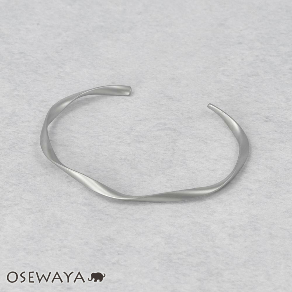 【楽天スーパーSALE 半額】【送料無料】ブレスレット ニッケルフリー sable silver メタル ツイスト スリム ライン ハーフバングル | OSEW...