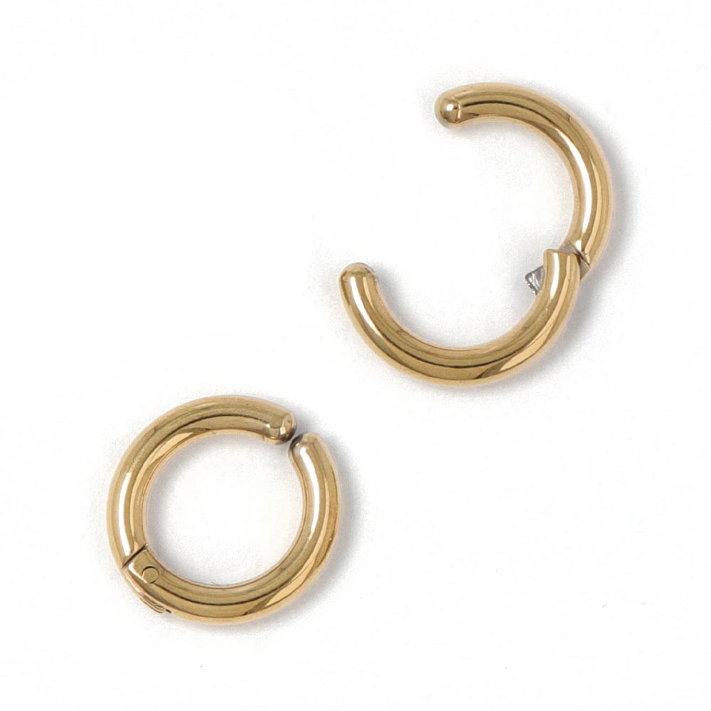 OSEWAYAのイヤリング ステンレス 直径1.5cm 幅2mm メタル シンプル フープイヤリング | OSEWAYA アクセサリー レディース 女性 大人 プレゼント ギフト 結婚式 誕生日｜アングル3