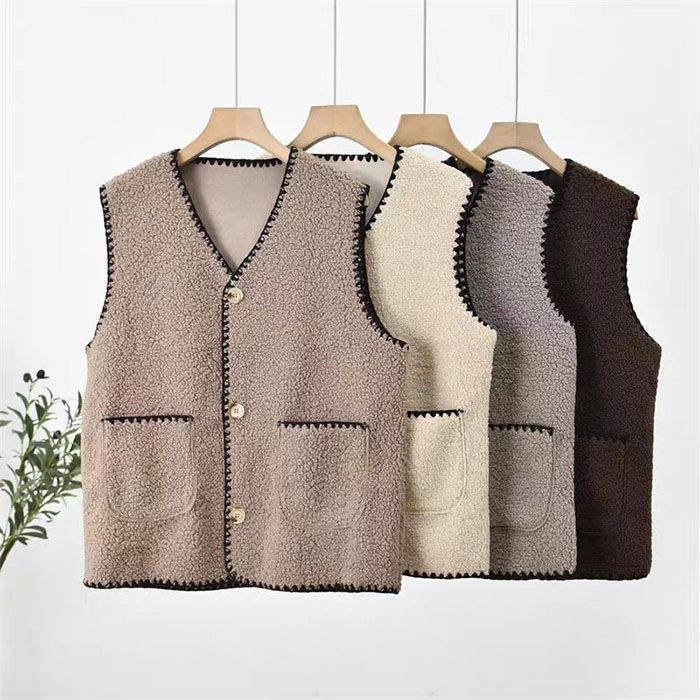 ボアベスト レディース フリース ベスト vネック もこもこ ケット付き 無地 秋 冬 ベスト アウター 暖か トップス ジレ 前開き ノースリーブ ショット丈 きれいめ 大人可愛い カジュアル シンプル オフホワイト ブラック 春秋 送料無料