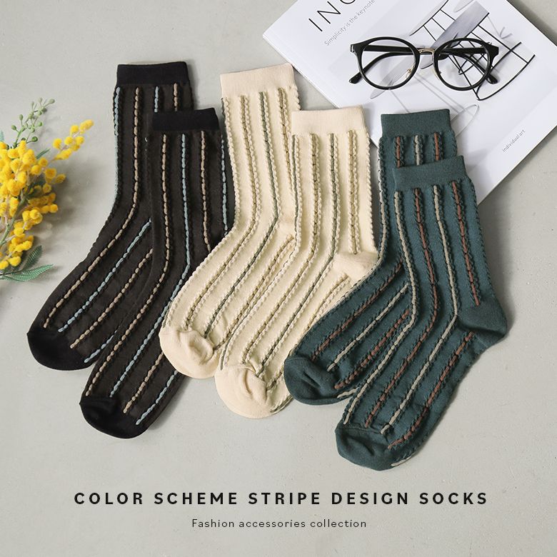 『配色ストライプデザインソックス』[靴下 レディース レッグウェア くつ下 クルーソックス 綿混 ストライプ柄 編み柄 立体的 配色 差し色 アクセント おしゃれ 22～25cm]※返品・交換不可※※メール便可※【2】のサムネイル