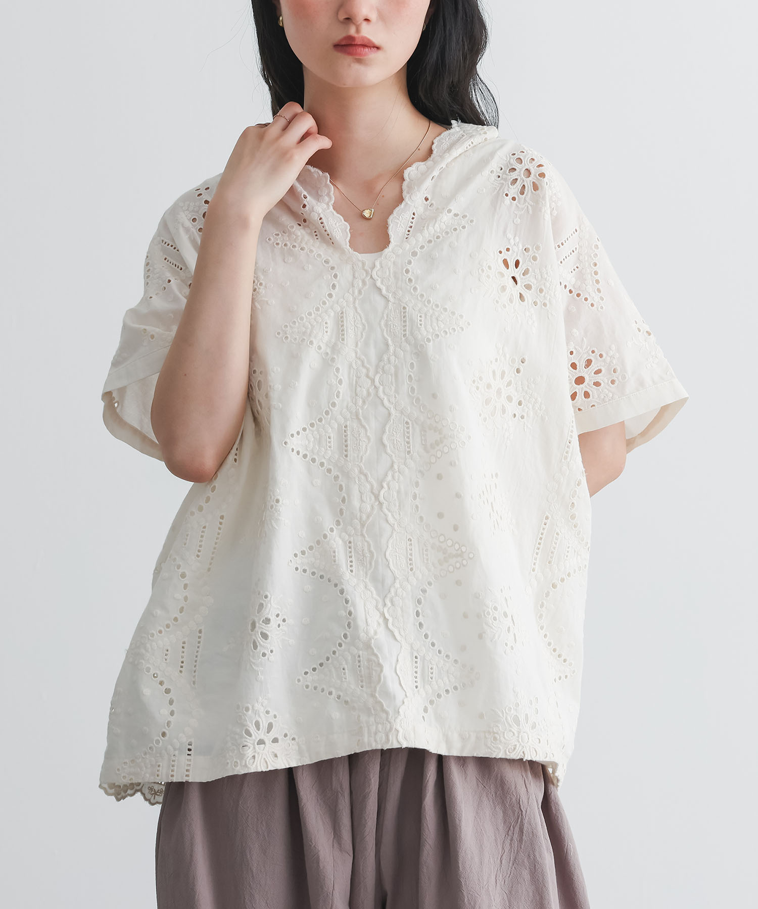 刺繍ブラウス モード 系 ブラウス レディース 刺繍シャツ トップス
