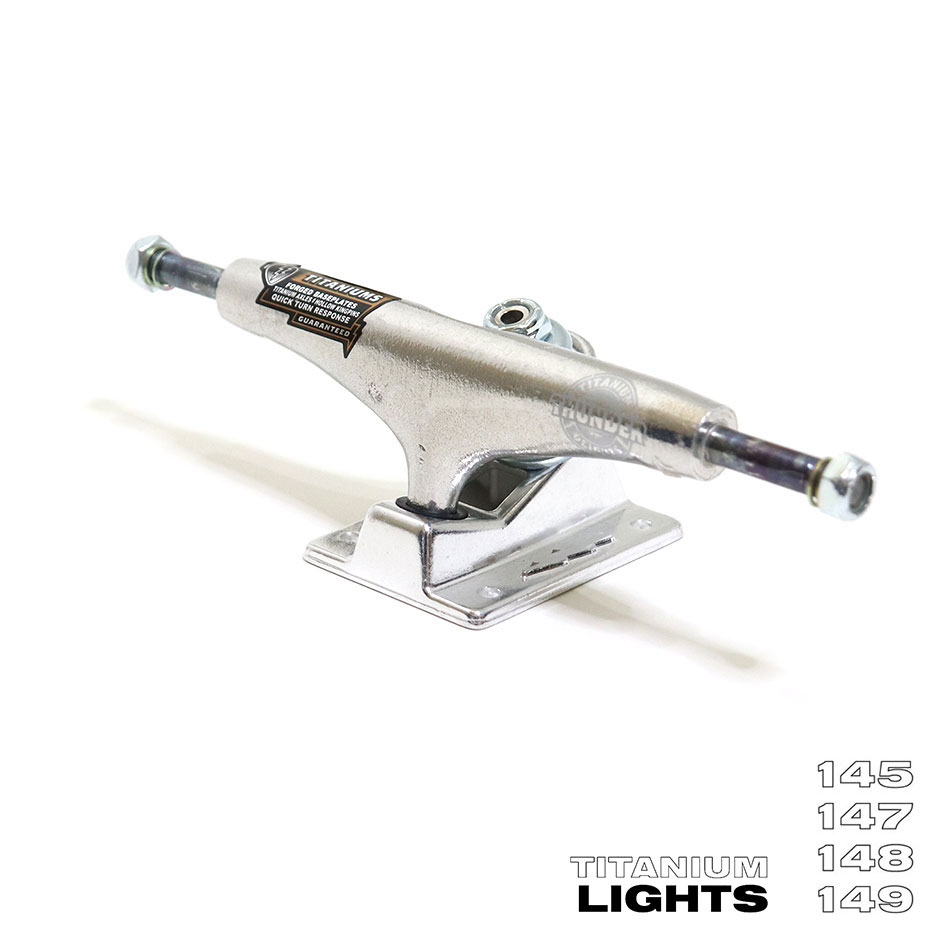 8/13(土) 147/148 再入荷！ THUNDER TRUCKS (サンダートラック) TITANIUM LIGHTS 3 POLISHED HI 145 147 148 149 スケートボード スケボー トラック ハイ チタニウム チタン チタニウムライト 軽量 シルバー 2個1セット 【送料無料】【あす楽対応】