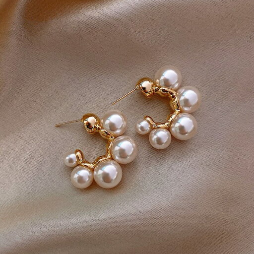 パール ピアス 5粒ピアス ギフト プレゼント 結婚式 卒業式 入学式 入卒式 入園式 卒園式 人気 オケージョン パーティ おしゃれ 可愛い 女性 レディース 両耳用 2個売り送料無料 パール ピアス 5粒ピアス ギフト プレゼント 結婚式 卒業式 入学式 入卒式 入園式 卒園式 人気 オケージョン パーティ おしゃれ 可愛い 女性 レディース 両耳用 2個売り送料無料