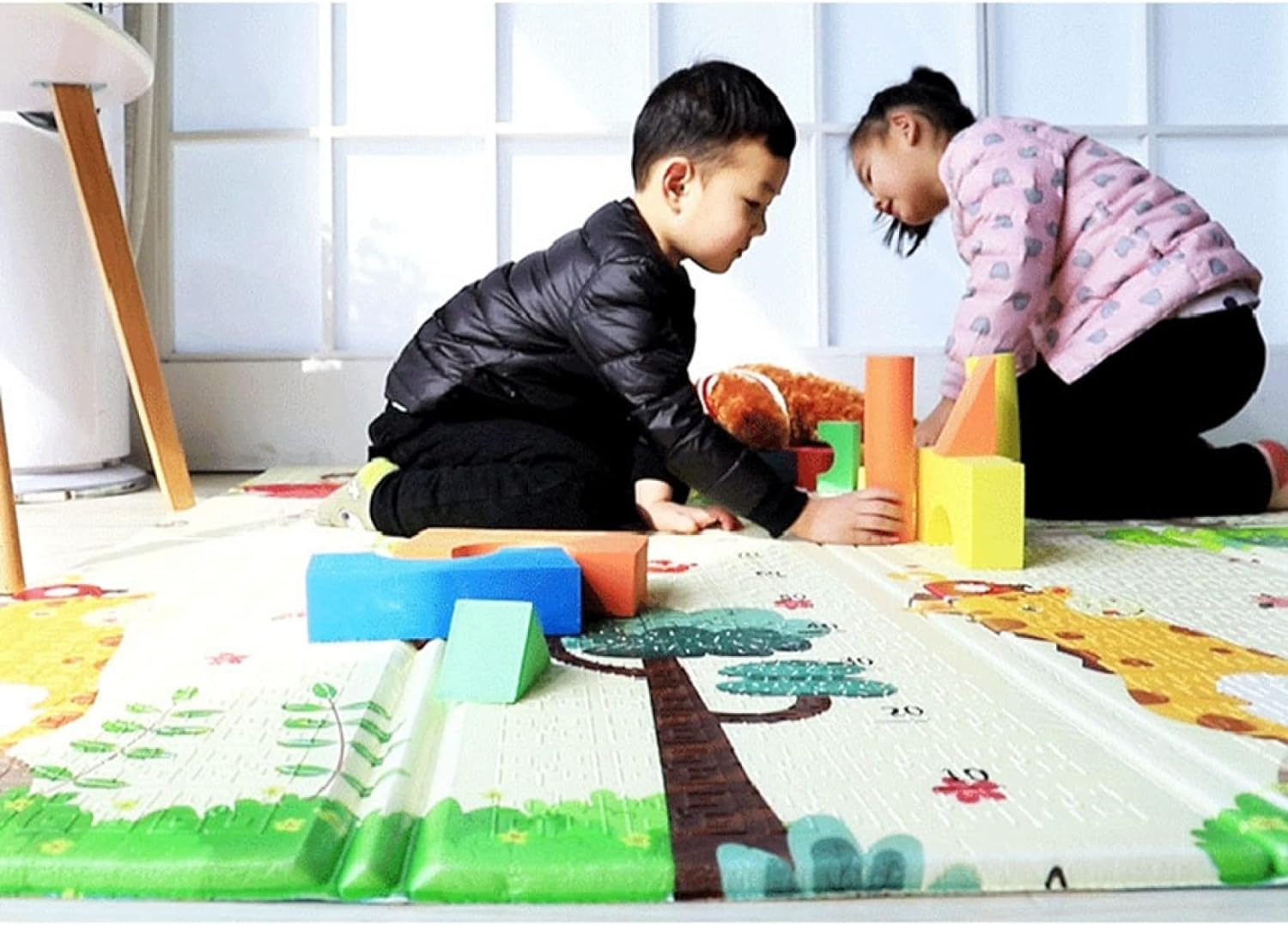 ベビーマット 1.5*200*1.5cm キッズ用プレイマット 折りたたみ 子供 遊びな 学べる 楽しい 可愛い ジョイントマット薄手 厚手 出産祝い ルームマット フロアマット 清掃簡単 おしゃれ 両面パターン 自宅＆外遊び 遊べる お昼寝マット プレゼント