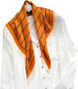 シルクスカーフ レディース 70*70cm 正方形 手触り良い レトロ ネッカチーフ スクエアスカーフ 巻き方 制服用 オフィス お洒落 頭飾り 髪の包帯 通勤用 旅行 贈り物 プレゼント ホワイト(4)