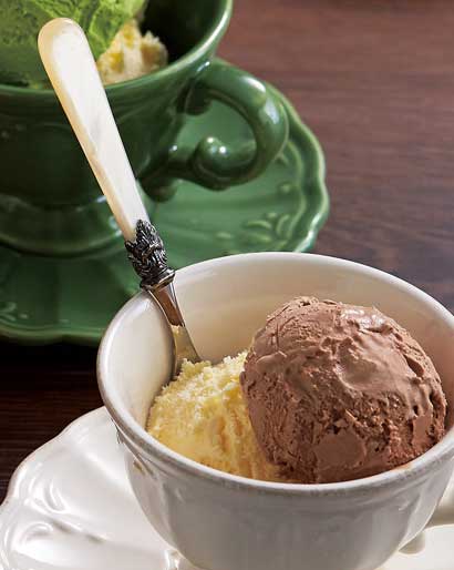 エメ ナポレオン アイスクリームスプーン アイボリー　カトラリー/イタリア/おしゃれ/ギフト/おすすめ