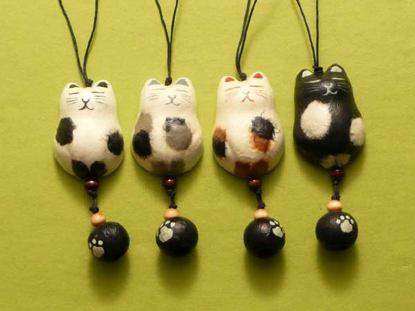 日本製 越中富山和紙　 手書き絵付け　招き猫バッグチャーム　ストラップ /伝統工芸　ストラップ 福猫 ギフト