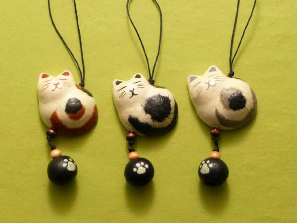 日本製 越中富山和紙　 手書き絵付け　招き猫バッグチャーム　ストラップ /伝統工芸　ストラップ 福猫 ギフト