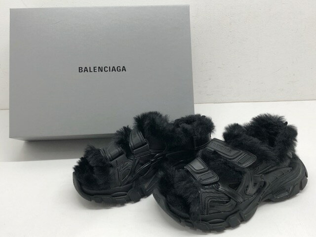 【送料無料】BALENCIAGA(バレンシアガ) TRACK トラック エコファー トリム サンダ...