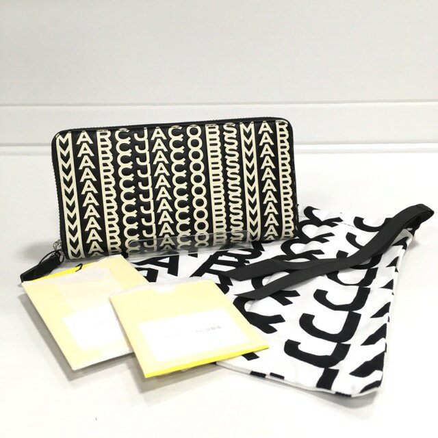 【送料無料】MARC JACOBS THE MONOGRAM LEATHER SLIM 84 CONTINENTAL WALLET 2P3SMP056S01 / マークジェイコブス ザ モノグラム レザー スリム 84 コンチネンタル ウォレット ラウンドジップ 長財布 レディース ブラック×ホワイト【中古】【006】