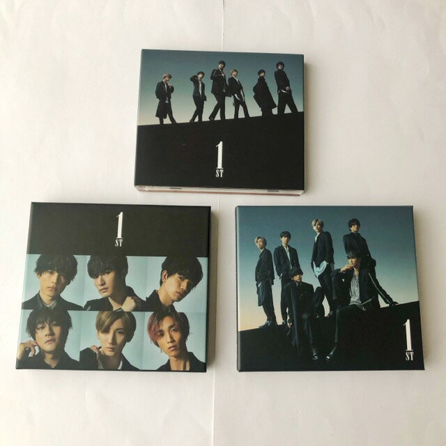 ※こちらの商品は群馬県からの発送となります。 ※お問い合わせ等については、この商品ページ内の【商品についての問合わせ】ボタンより、 お願い致します。 ※お問い合わせの内容により、2～3日お時間を いただく場合がございますので、予めご了承ください。 商品詳細 商品名 SixTONES lst 3形態 CD カラー 画像の確認をお願い致します。 付属品 画像参照 ※写真のもので全てです。 商品説明 ・中古品です。 ※状態(キズ、汚れ、使用感等)は全て当店の感覚、判断となっておりますので 　予めご了承いただきますよう、お願い申し上げます。 その他、写真のご確認をお願い致します。 詳細な機能はメーカーサイト等でご確認ください。 ＜備考＞ ※他ECサイト、店頭併売品になりますので 　売り切れの場合はご容赦ください。 ●照明の関係により写しきれない傷や汚れ等があったり、 　写真と実物の色に若干の誤差が生じる場合がございます。 ●また、色や素材感等に注意して撮影をしておりますが、 　撮影状況やご覧になられているブラウザ等により、 　色味・質感等が異なって見える場合もございます。 ●商品状態を確認の上で出品をしておりますが、 　見落とし等ある可能性もございますので、 　神経質な方はご購入をお控えください。 ●なお、土・日・祝日はメール返信・発送等はしておりません。 　予めご了承ください。 ランク 【　A　】ランク 【ランクの説明】 N ：新品・未使用の商品 S ：ほぼ新品同様の商品 A ：多少の傷や汚れはあるが状態の良い商品 B ：使用感の他、傷や汚れのある商品 C ：全体的な使用感の他、傷や汚れの多い商品 D ：かなり大きな傷みがある難あり商品 ※S～CランクはUSED品となりますので、使用感をご理解の上ご購入下さい。