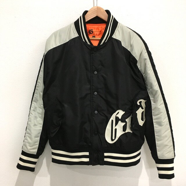 乐天商城 - 【送料無料】GODSPEED NEW YORK GODSPEED OG LOGO BOMBER / ゴッドスピード ニューヨーク OG ロゴ ボンバージャケット　ブルゾン　アウター　刺繍　中綿　メンズ　ブラック　size:M【中古】【006】