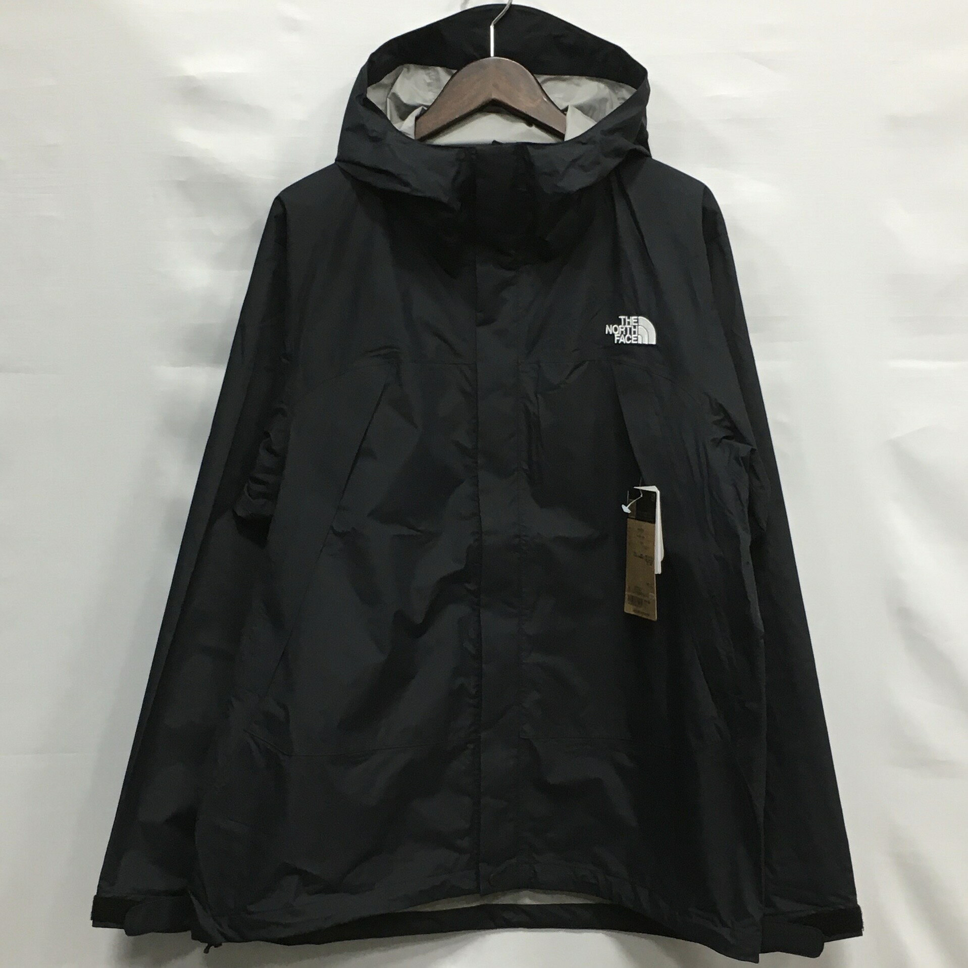 【19日 20:00〜 ポイント10倍】【送料無料】THE NORTH FACE Dot Shot Jacket NP61930 / ザノースフェイス ドットショットジャケット　メンズアウター　アウトドア　ブラック　size:XL【中古】【006】