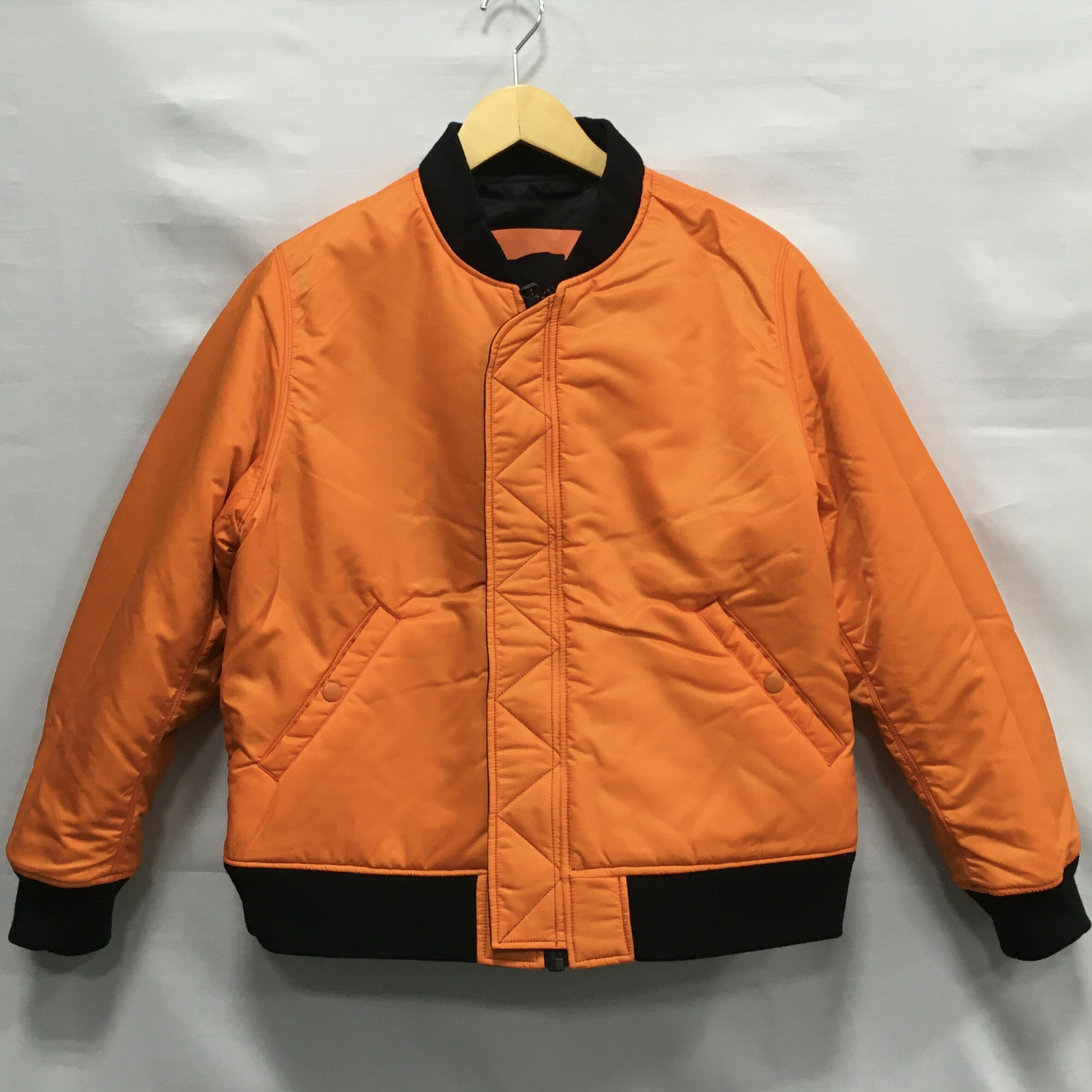 【送料無料】VLONE × fragment design 17SS Friends Bomber Jacket PKL-3751-A / ヴィーローン × フラングメントデザイン フレンズボンバージャケット THE PARK・ING GINZA限定 リバーシブル MA-1 ブルゾン メンズ ブラック × オレンジ size:M【中古】【006】