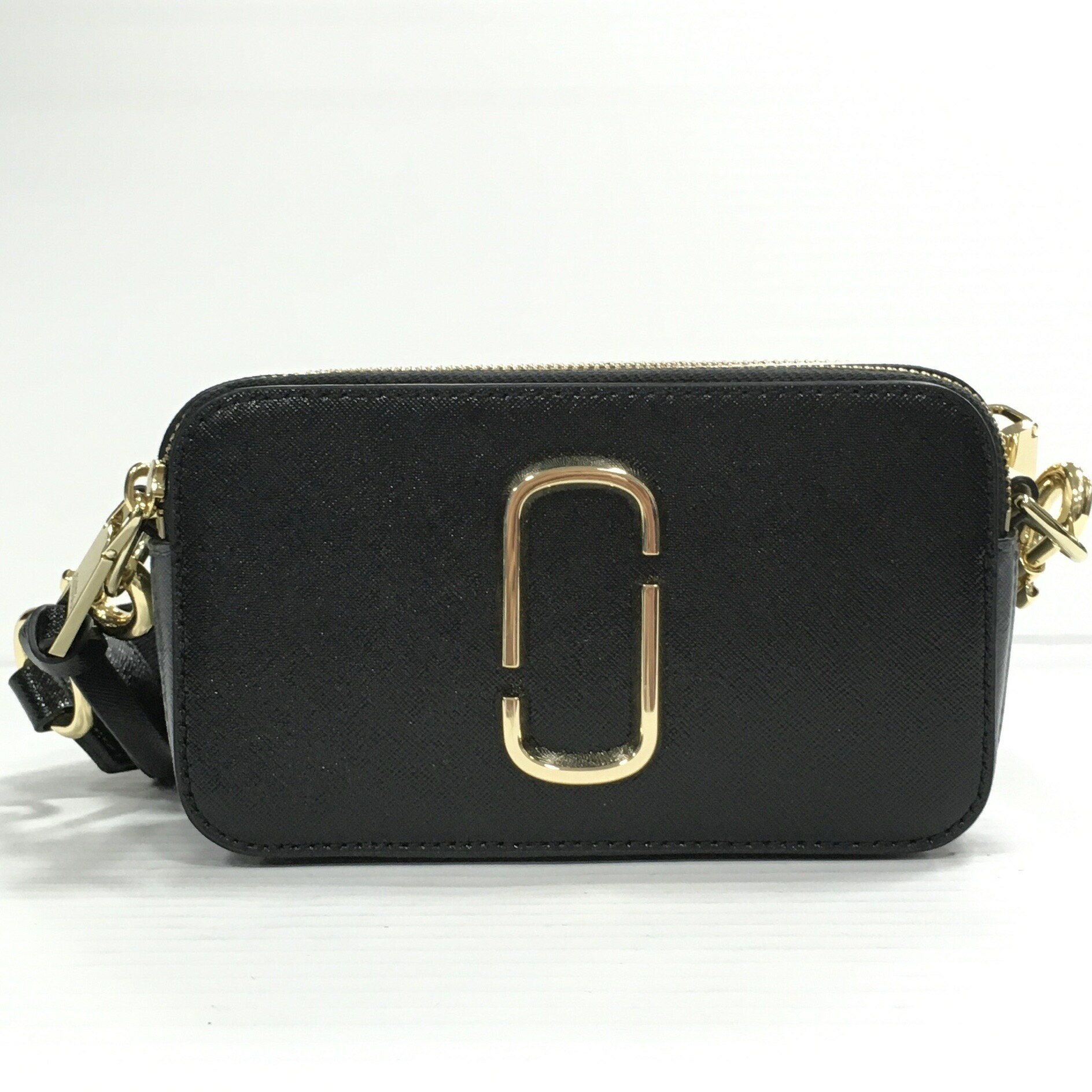 【送料無料】 MARC JACOBS THE SNAPSHOT M0014146/ マーク ジェイコブス ザ スナップショット　ショルダーバッグ　カメラバッグ　レディース　ブラック 　ホワイト　グレー【中古】【006】