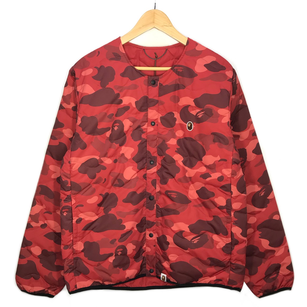 【中古】A BATHING APE｜アベイシングエイプ Color Camo Lightweight Down Jacket/ノーカラーダウンジャケット/カモ柄 レッド サイズ：L【f095】