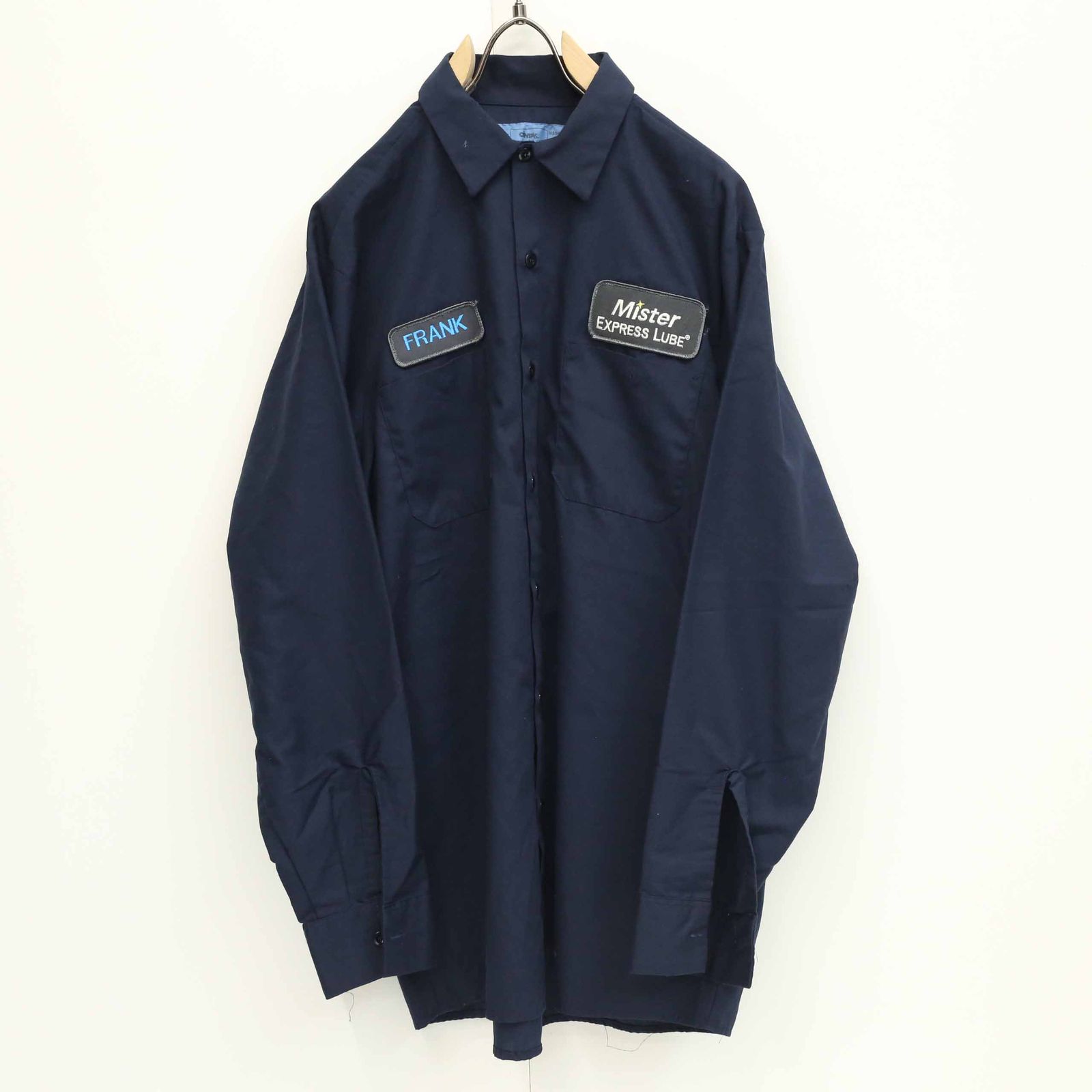 【中古】 長袖シャツ シンタス 左右 胸 ワッペン 刺繍 企業 Mister EXPRESS LUBE ダーク ネイビー L 長袖 ネイビー サイズ:L【加古川物流】