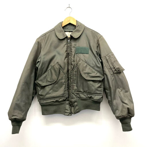 【中古】MILITARY衣料 | ミリタリーイリョウ CWU-45P フライトジャケット カーキ サイズ:S【尾張小牧店】 【中古】MILITARY衣料 | ミリタリーイリョウ CWU-45P フライトジャケット カーキ サイズ:S【尾張小牧店】