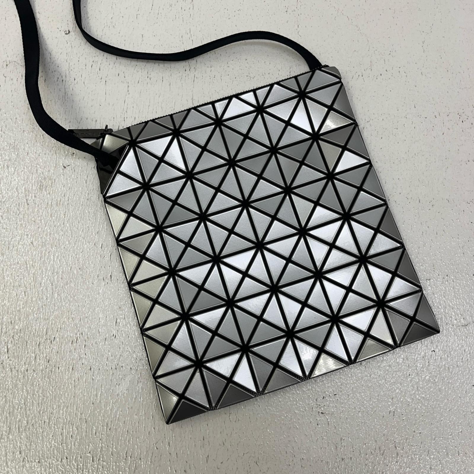 楽天市場】issey miyake baobao ショルダーの通販 楽天市場】issey miyake baobao ショルダーの通販