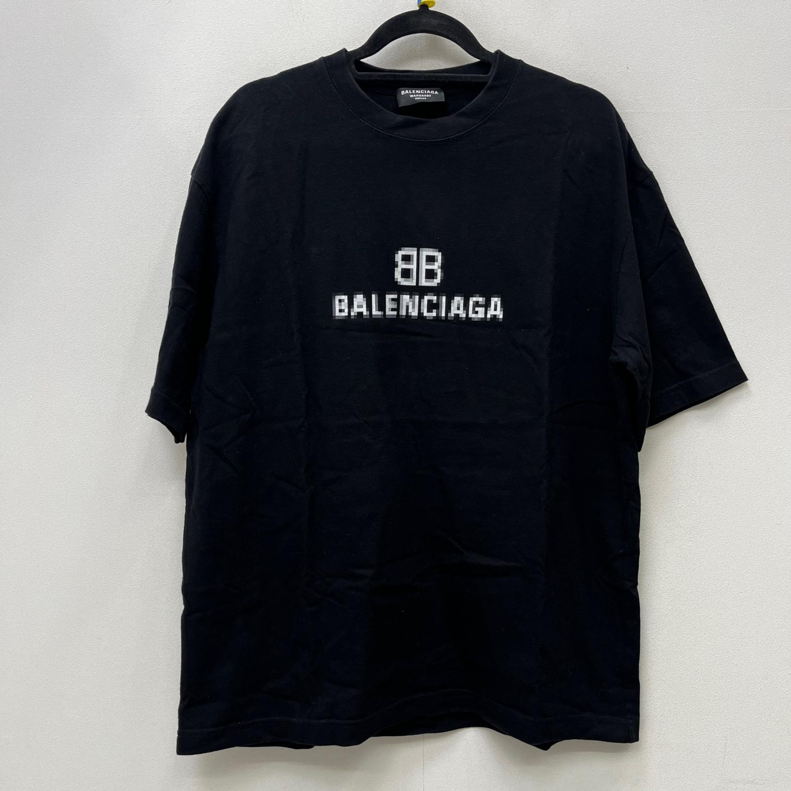★BALENCIAGA★ロゴ半袖Tシャツ 楽天市場】balenciaga(柄ロゴ)(Tシャツ・カットソー