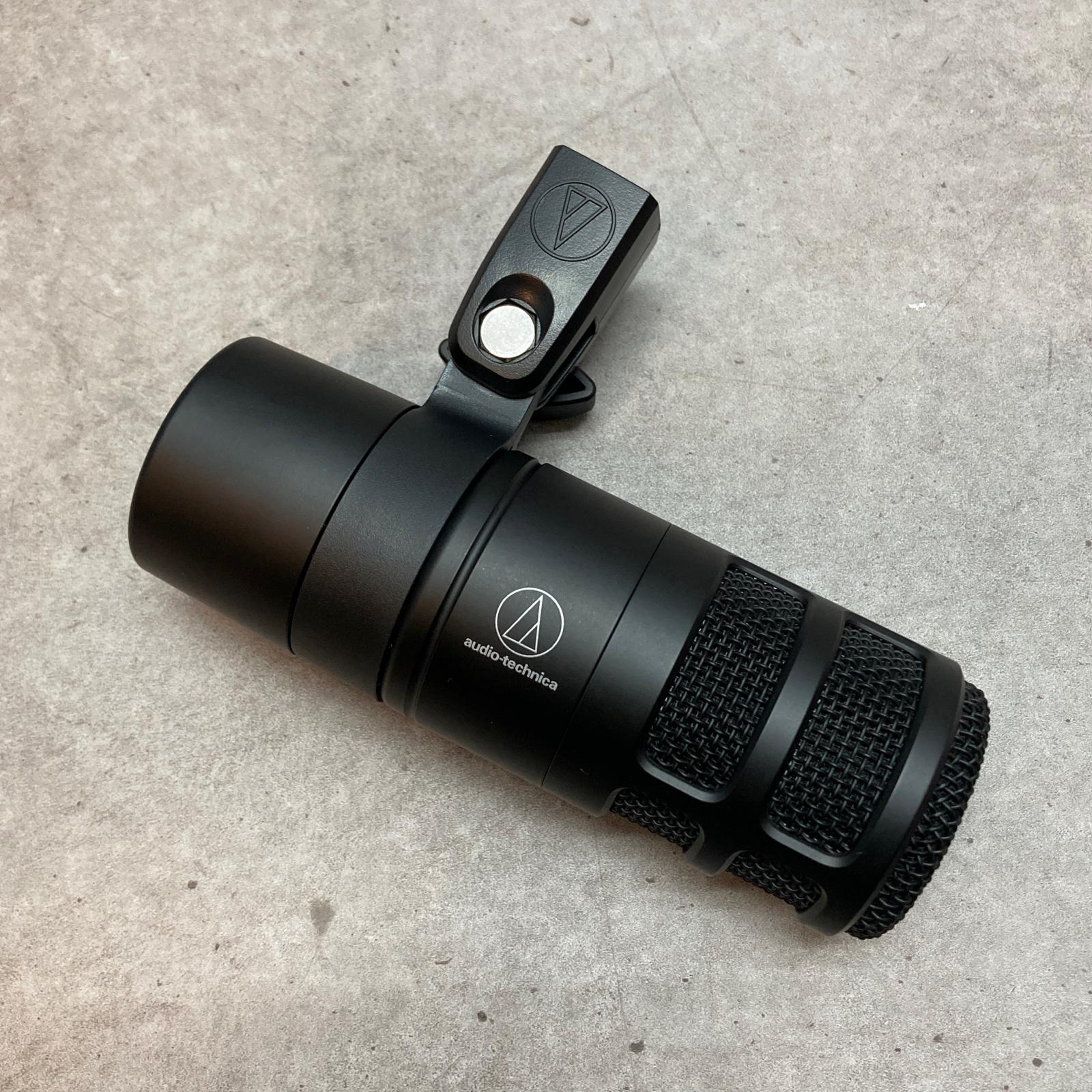 担当者コメント 付属品：箱 商品状態 商品状態は担当者の主観によるものとなります。画像と合わせてご確認ください。 タイプ ― 型番 ― カラー ― シリアルNo. ― 付属品 箱 注意事項 USED品のためパーツのカスタムがされている場合がございます。ご希望の場合には各部分の拡大画像をメールにてお送りいたします。 実店舗での並行販売品のため、在庫更新の遅れにより品切れの場合がございます。 品切れの場合にはキャンセル処理をさせていただきますのでご容赦ください。 ご不明な点は「商品についての問合わせ」よりお気軽にお申し付けください。