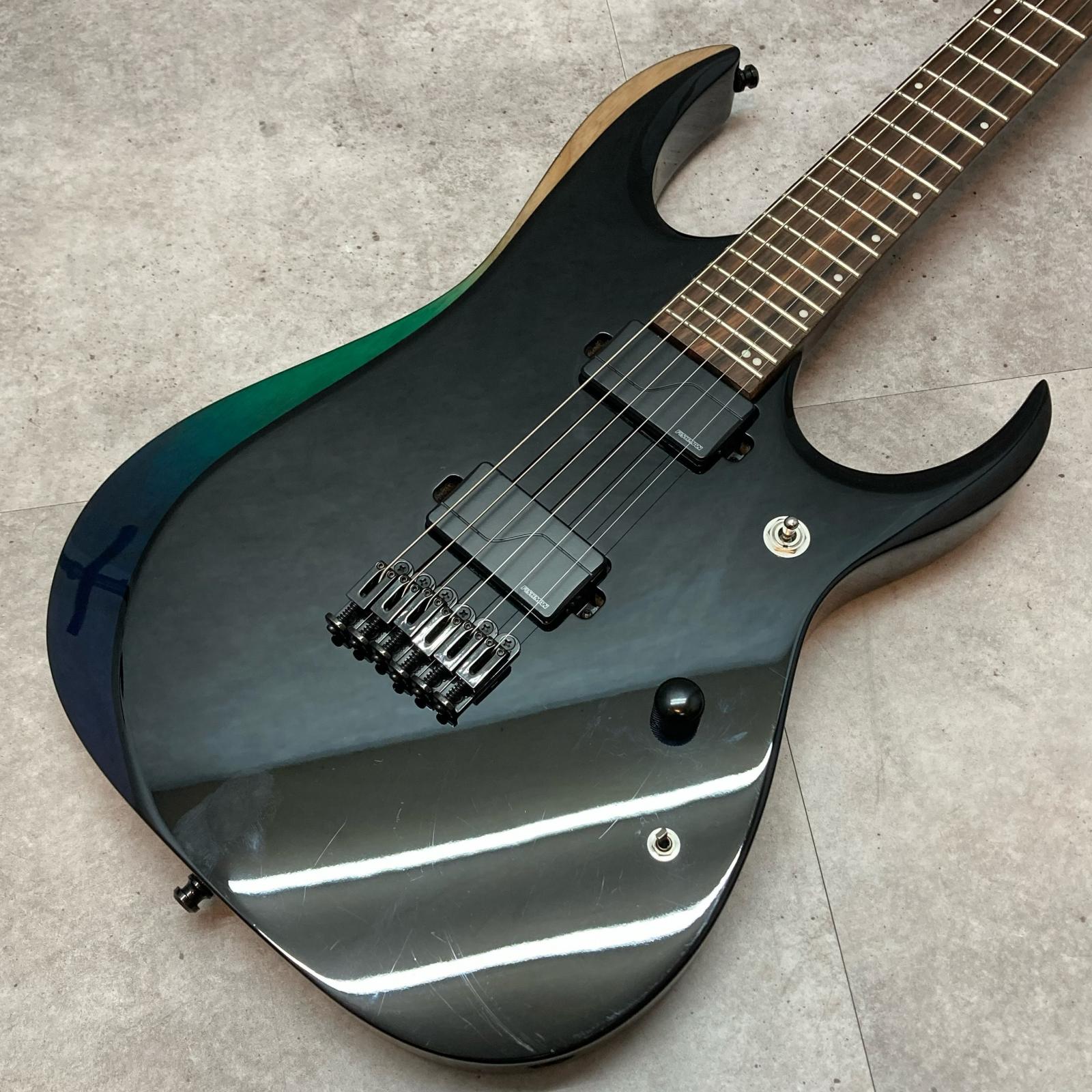 担当者コメント 付属品：無し 商品状態 中古品　キズあり　 ※状態は画像にてご確認ください。 店頭にて買取を行った中古品となります ※大きく目立つキズや、写真に写るキズのみ撮影しております 写真以外にも小さな打痕やスリキズが存在するとお考えください。 当店専任リペアマンによるメンテナンス済みです。 商品状態、フレットやネックの状態は担当者の主観によるものになります。画像と合わせてご確認ください。 タイプ ― 型番 ― カラー ― シリアルNo. ― 付属品 無し 注意事項 USED品のためパーツのカスタムがされている場合がございます。ご希望の場合には各部分の拡大画像をメールにてお送りいたします。 実店舗での並行販売品のため、在庫更新の遅れにより品切れの場合がございます。 品切れの場合にはキャンセル処理をさせていただきますのでご容赦ください。 ご不明な点は「商品についての問合わせ」よりお気軽にお申し付けください。