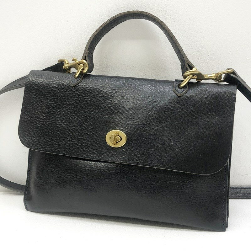 【中古】Mimi(ミミ) ショルダーバッグ サイズ：- カラー：ブラック HEBE Black TURN LOCK BAGS/革【f121】