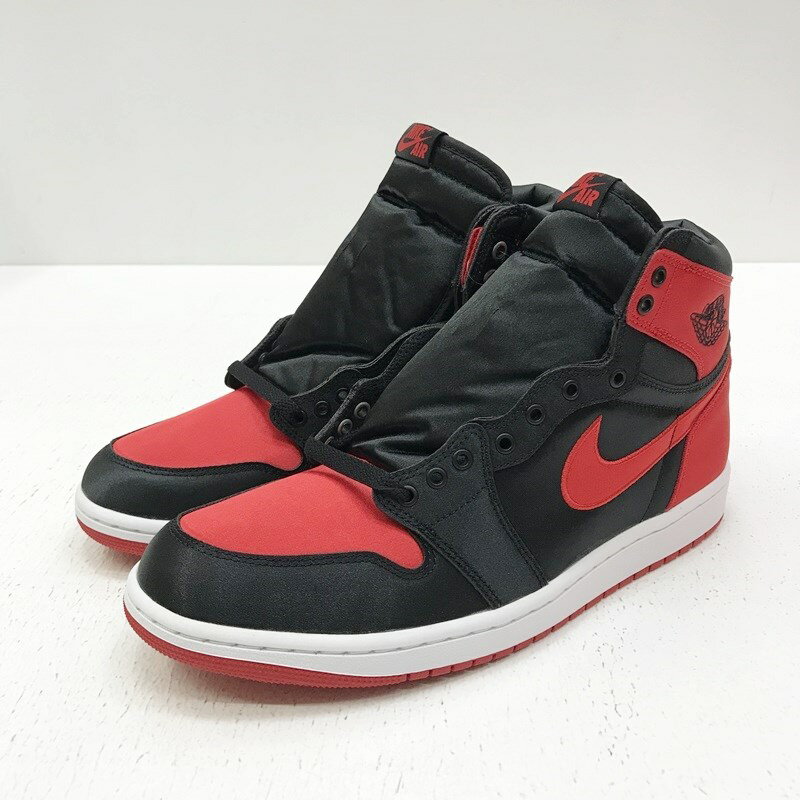 ★5/20(月)15:00迄【10%OFF】期間限定SALE★【中古】NIKE ナイキ FD4810 061 MNS Air Jordan 1 Retro High OG Satin Bred ウィメンズ エアジョーダン1 レトロ ハイ OG サテンブレッド スニーカー サイズ：28.5cm カラー：ブラック 【f126】