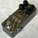 担当者コメントOne Control Anodized Brown Distortion 4K従来のモデルにMIDノブを追加低～中音域はふくよかに、高音域は鋭いディストーション箱付き■ユーザー登録の可否は未確認となります。■大きく目立つキズのみ個別に撮影しております。■細かい傷や使用感、スレ傷は割愛しております。■中古品のため、写真外にキズが存在する場合がございます。※スペック、詳細などはメーカーHP等をご確認ください。商品状態中古品　キズあり ※状態は画像にてご確認ください。店頭にて買取を行った中古品となります。その他、写真に写りきらないスリ傷等が存在する場合がございます。商品状態は担当者の主観によるものになります。画像と合わせてご確認ください。タイプディストーション型番Anodized Brown Distortion 4Kカラーブラウン系シリアルNo.-付属品箱付き注意事項USED品のためパーツのカスタムがされている場合がございます。ご希望の場合には各部分の拡大画像をメールにてお送りいたします。実店舗での並行販売品のため、在庫更新の遅れにより品切れの場合がございます。品切れの場合にはキャンセル処理をさせていただきますのでご容赦ください。ご不明な点は「商品についての問合わせ」よりお気軽にお申し付けください。