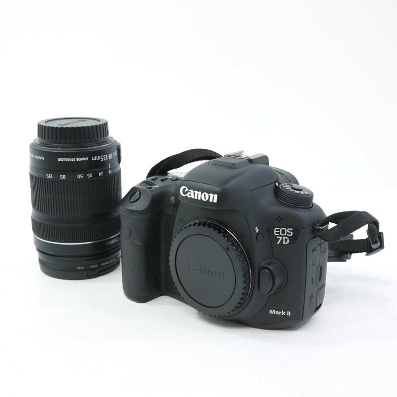 【中古】Canon/キャノン　EOS 7D　Mark II　18-135mm　レンズキット　【家電】【動作確認済み】