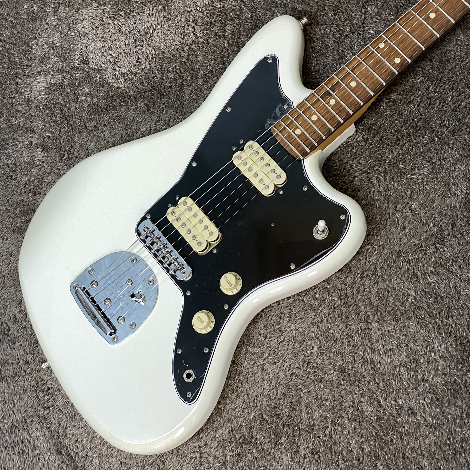 【送料無料】Fender / Player Jazzmaster【中古】【楽器/エレキギター/Fender/フェンダー/Player Series/プレイヤーシリーズ/Jazzmaster/ジャズマスター/ハムバッカー/メキシコ製/2019年製/純正ソフトケース付き】