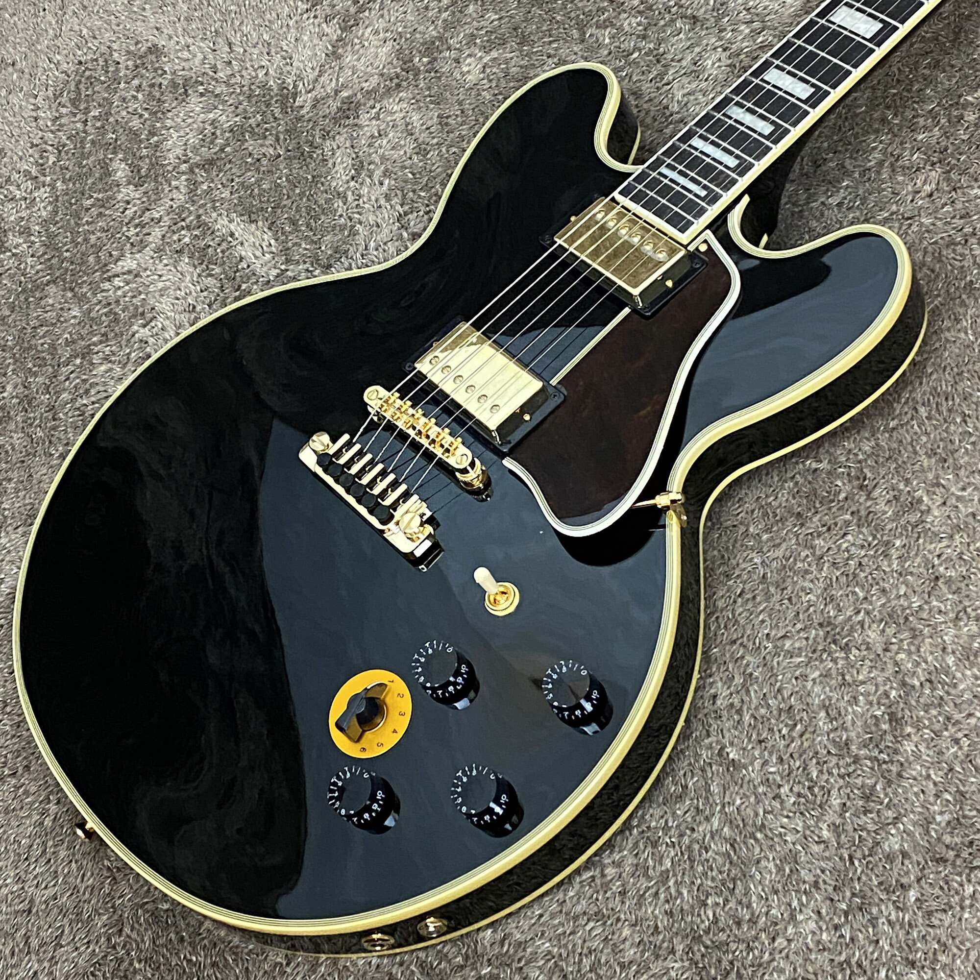 【送料無料】Epiphone / B.B. King Lucille Ebony 選定品【新品】【楽器/エレキギター/新品/Epiphone/エピフォン/B.B. King/Lucille/ルシール/シグネチャーモデル/2022年製/純正ギグバック付き】