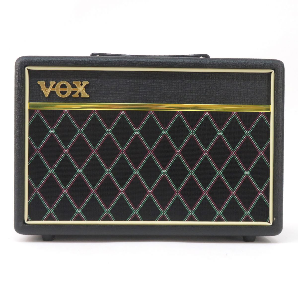 メーカー VOX 型番 PFB-10 Pathfinder Bass 10 種類 ベース用コンボアンプ シリアル L10-062208 商品説明 VOX【PFB-10 Pathfinder Bass 10】が入荷しました！ ＜コンディション＞ 擦れ、キズ、ヨゴレ、小さな外装剥がれがございます。 ＜動作について＞ 当方にて動作確認を行っております。 特に動作不良は見受けられません。 ご注意 ※　こちらの商品は、1台限りの中古販売価格となり、同時に店頭でも販売を行わせて頂いております。売却時の商品情報の変更は迅速を心掛けておりますが、ご注文後にすでに売却済みとなる場合、誠に恐れ入りますがご容赦ください。 ※　商品の試奏・販売は岡山店のみの取り扱いとなり、岡山店以外の店舗では対応いたしかねます。予めご了承ください。 ※　商品の状態は商品掲載時点のものとなります。店頭での展示・試奏等により多少状態が変化することがございます。予めご了承ください。 ※　商品によりましては、調整等で発送まで2〜3日いただく場合がございます。 内容品 本体のみ