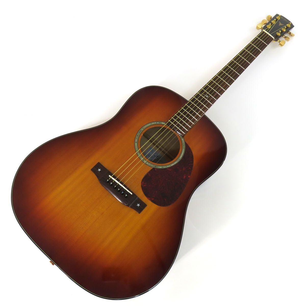 □内容品：本体のみ 　※画像にあるもので全てです。 □型番：AY-65 □カラー：サンバースト □スペック 　ボディ表板:スプルース 　ボディ側板&裏板:メイプル 　ネック:マホガニー 　指板:ローズウッド 　ナット幅:約42mm 　弦高(12f上):6弦-約2.5mm、1弦-約2.0mm 　シリアル:35506 □状態 　フレット残約8割、現状ネックはストレート、ロッド余裕有。 　全体的に擦りキズ、所々に打痕がございます。 　全体に使用に伴うダメージはございますが、まだまだご使用いただける1本です。 ※画像では判別しづらいUSED品特有の薄い汚れや薄いキズ、細かいキズなどある場合があります。 ※こちらの商品は、1本限りの中古販売価格となり、同時に店頭でも販売を行わせて頂いております。 　売却時の商品情報の変更は迅速を心掛けておりますが、ご注文後にすでに売却済みとなる場合、誠に恐れ入りますがご容赦ください。 ※商品の試奏・販売は岡山店のみの取り扱いとなり、岡山店以外の店舗では対応いたしかねます。予めご了承ください。 ※商品の状態は商品掲載時点のものとなります。店頭での展示・試奏等により多少状態が変化することがございます。予めご了承ください。 ※当商品は発送前に調整を行わせていただいております為、ご注文より2〜5日程、発送にお時間を頂く場合がございます。 　ご了承の程宜しくお願いいたします。