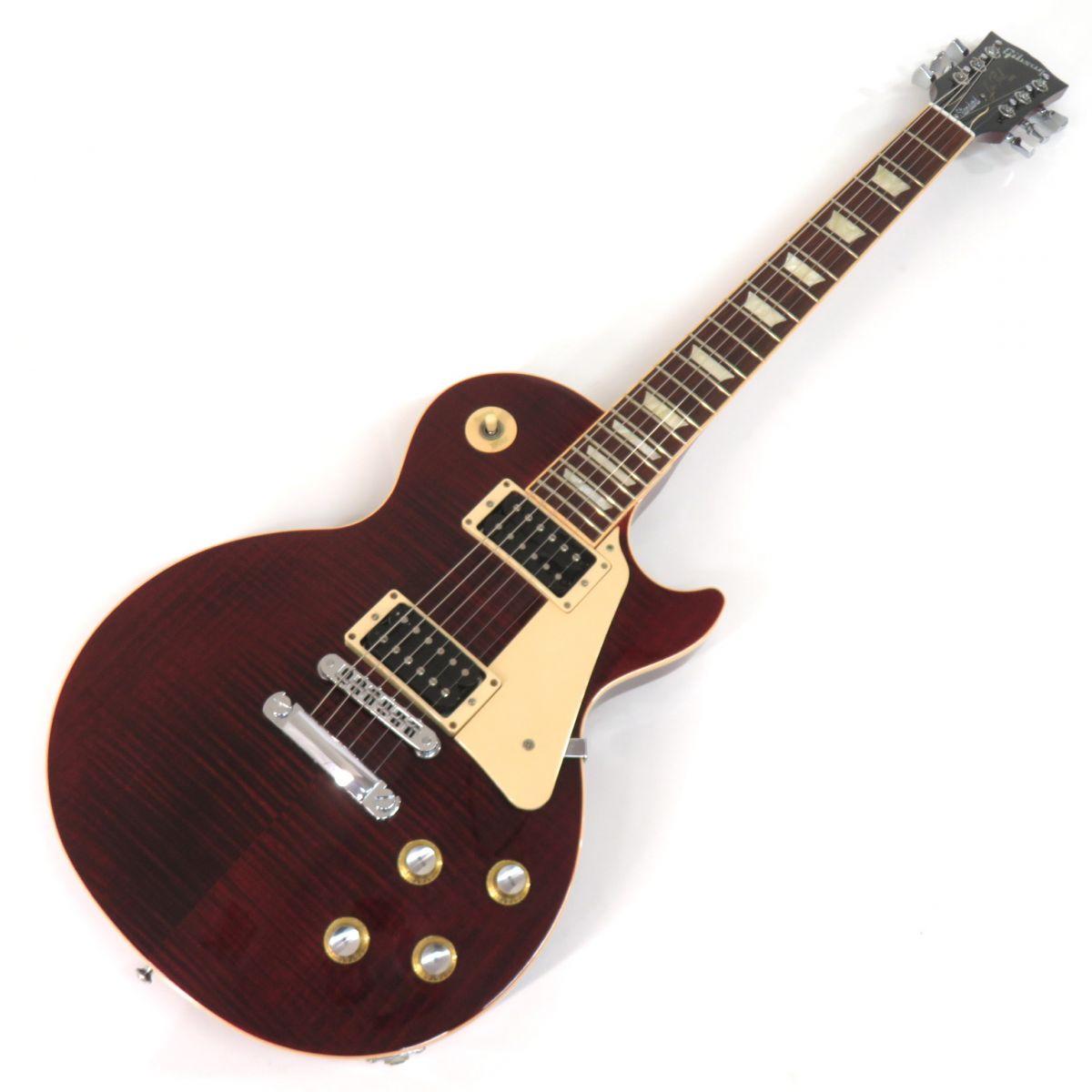 タイプ Les Paul Standard 色ワインレッド スペック ボディ:メイプル+マホガニー ネック:マホガニー 指板:ローズウッド PU配列:H-H フレット数:22f コントロール:2Vol、2Tone、3Way SW 重量 約3.9kg シリアル 105230440 商品説明 Gibson【Les Paul Standard】が入荷しました！ 【コンディション】 セットネック、現在ネックはストレート、フレット残約9割、ロッド余裕有。 全体に細やかな擦りキズ、小打痕がございます。 細かな擦りキズ、小打痕はございますが、まだまだこれからの1本です。 ご注意 ※　こちらの商品は、1本限りの中古販売価格となり、同時に店頭でも販売を行わせて頂いております。売却時の商品情報の変更は迅速を心掛けておりますが、ご注文後にすでに売却済みとなる場合、誠に恐れ入りますがご容赦ください。 ※　商品の試奏・販売は岡山店のみの取り扱いとなり、岡山店以外の店舗では対応いたしかねます。予めご了承ください。 ※　商品の状態は商品掲載時点のものとなります。店頭での展示・試奏等により多少状態が変化することがございます。予めご了承ください。 ※　商品によりましては、調整等で発送まで2〜3日いただく場合がございます。 付属品 ハードケース