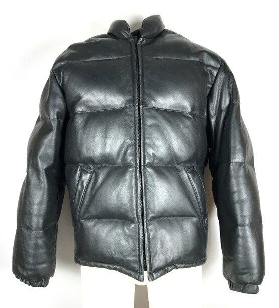 【美品】ショット レザー ダウンジャケット 黒 ブラック 38サイズ 肉厚 【美品】ショット レザー ダウンジャケット 黒 ブラック 38サイズ 肉厚
