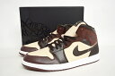 ygpzNIKE AIR JORDAN 1 MID SE 