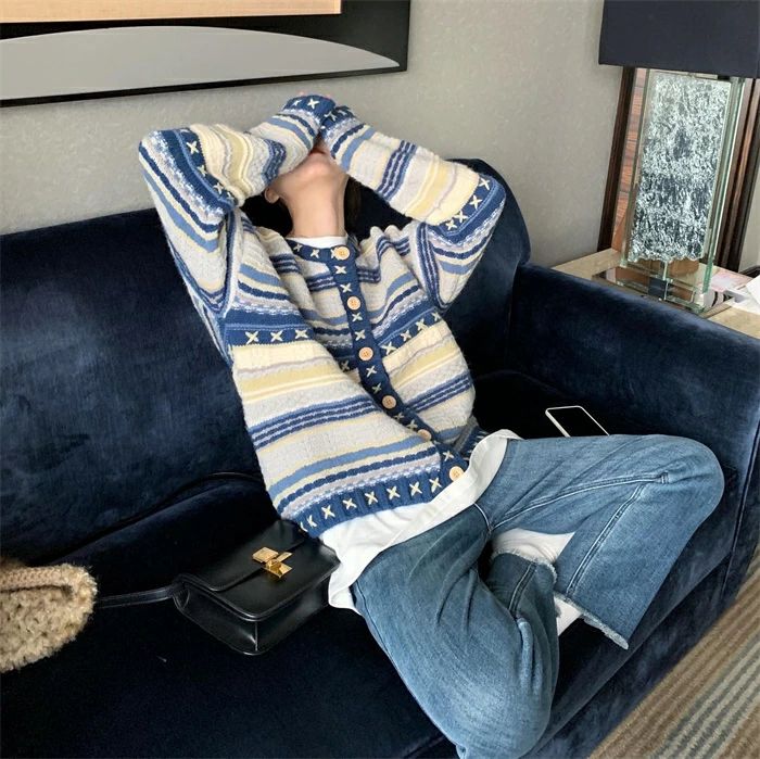 カーディガン ニットカーディガン レディース 秋冬 ニット ニットカーデ 長袖 総柄 カーデ セーター ニットセーター ノーカラー アウター 前開き 羽織り 可愛い トップス あったか ゆったり 体型カバー 柔らかい お洒落 上品 女性らしい 通勤 防寒 着心地 定番