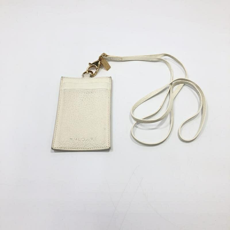 【中古】BVLGARI ネックカードホルダー ホワイト ブルガリ カードケース[24]