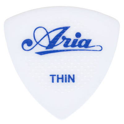 ARIA RUBBER GRIP Triangle P-RG01/050 WH 0.50mm THIN White アリア ピック トライアングル ギター ベース アコギ用 弾力やタッチフィーリングなどに優れ、もっともスタンダードに好まれているセルロイド素材の両面にドットラバーの滑り止めが円形に施されています。 ※写真と実際の商品とは細部や色合いが異なる場合がございます。 素材: セルロース 形状：トライアングル P-RG01/050 WH 0.50 mm (THIN), White 【お知らせ】 「定形郵便」で配送いたします。（到着まで2から7日程かかります） ●お支払い方法として代金引換をご利用頂けません。 ●お届け日時の指定は承れません。 ●郵便物の場合、追跡番号はございません。 ●土日、祝日は日本郵便が休業の為、配達はございません。 ●ポストに入らなかった場合は、不在票が入りますのでご確認ください。 ●お受け取りをされないまま保管期間を過ぎた場合、商品は弊社に戻ります。 　弊社では送料分を含んだ金額で販売している商品もございます。 　戻った商品につきましては、発送時の送料を差し引いた金額で返金処理を行わせていただきます。 　予めご了承くださいませ。 　ご入用の場合は、再度ご注文をお願いいたします。