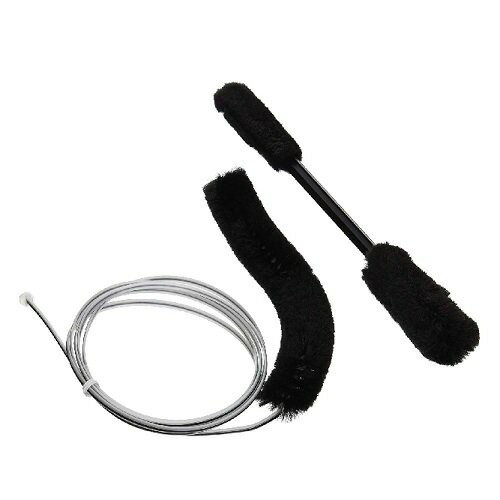 HB BRASS-SAVER Tuba チューバ管内洗浄用の道具です。非金属製なので管内にキズを付けることなく管内洗浄が可能です。またドライな状態でも、ウェットな状態でも使用が可能です！ブラシがしっかりと汚れを落とし、柔らかいワイヤーが普段掃除できないU字管内部まで無理なく掃除する事を可能にします。 定期的に管内を洗浄することによって楽器の状態を良い状態で保つことが出来ます。掃除道具をお持ちでない方はもちろん現在お使いの掃除道具に満足しておられない方は是非お試しください。【お知らせ】 「ゆうパケット」(追跡可能メール便)で配送いたします。（到着まで2から7日程かかります） ●お支払い方法として代金引換をご利用頂けません。 ●お届け日時の指定は承れません。 ●お問い合わせ番号にて配送状況を追跡可能です。 ●ポストに入らなかった場合は、不在票が入りますのでご確認ください。 ●他サイトでも併売しておりますので、在庫切れなどで納期が遅れる場合はメールにてご連絡申し上げます。 ●お受け取りをされないまま保管期間を過ぎた場合、商品は弊社に戻ります。 弊社では送料分を含んだ金額で販売している商品もございます。 戻った商品につきましては、発送時の送料を差し引いた金額で返金処理を行わせていただきます。 予めご了承くださいませ。 ご入用の場合は、再度ご注文をお願いいたします。 &nbsp;