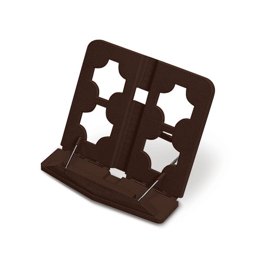 suzuki　譜面立 書見台 F-100N（茶） ●寸法23.5×19×12.5〜18.5cm ●重量250g ●角度は30度から70度まで15段階で調節できます。【お知らせ】 「定形外郵便」で配送いたします。（到着まで2から5日程かかります） ●お支払い方法として代金引換をご利用頂けません。 ●お届け日時の指定は承れません。 ●郵便物の場合、追跡番号はございません。 ●土日、祝日は日本郵便が休業の為、配達はございません。 ●ポストに入らなかった場合は、不在票が入りますのでご確認ください。 ●お受け取りをされないまま保管期間を過ぎた場合、商品は弊社に戻ります。 弊社では送料分を含んだ金額で販売している商品もございます。 　 戻った商品につきましては、発送時の送料を差し引いた金額で返金処理を行わせていただきます。 予めご了承くださいませ。 　　　　ご入用の場合は、再度ご注文をお願いいたします。