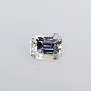 【無色透明＆ガーネットの珍品＆UVカラーチェンジ】リューコガーネットオクタゴン 約0.62cts