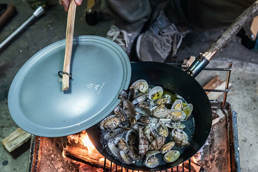 ブッシュクラフト Bush Craft たきびフライパンのふた 焚き火 鉄フライパン ふた 蓋 浅め対応 深め対応 サバイバル アウトドア BBQ キャンプ 防災グッズ通販格安セール情報 楽天 通販