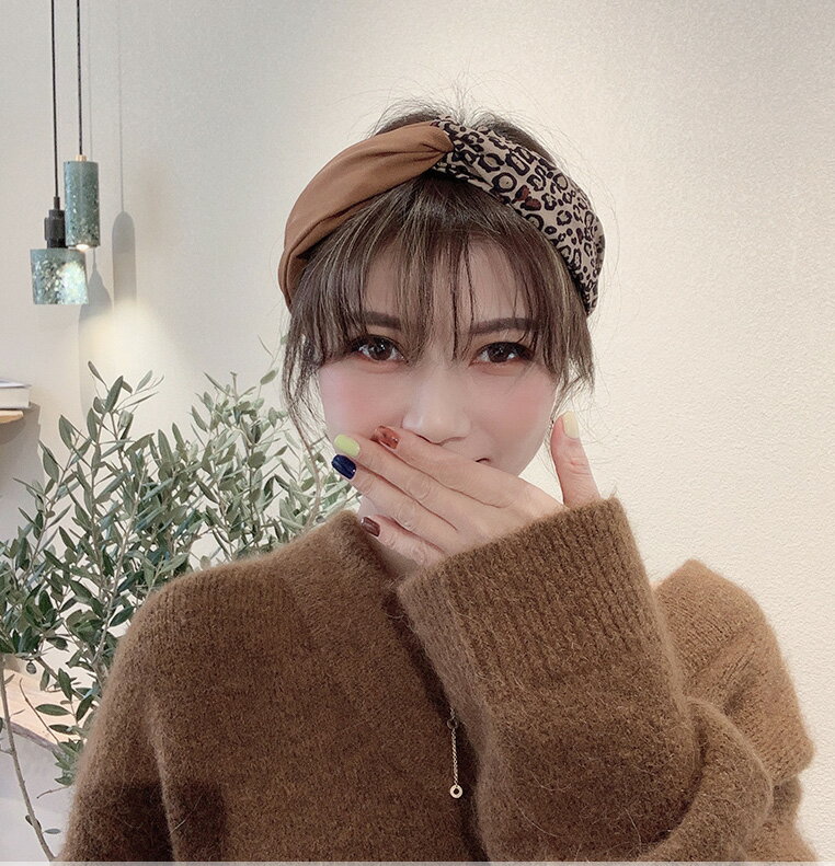 Rakuten - ヘアーアクセサリー　 カチューシャ　キラキラ　花柄　気質 百掛け sweet系 姫系　お嬢様　ヘアバンド ヘッドバンド ヘアピン プレスヘア カジュアル 上品 大人 かわいい おしゃれ フォーマル 二次会 結婚式 お呼ばれ 韓国ファッション