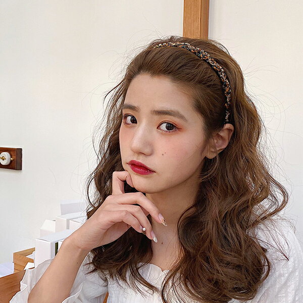 ヘアーアクセサリー カチューシャ パール付き キラキラ シンプル 人気 流行 気質 百掛け sweet系 姫系 お嬢様 ヘアバンド ヘッドバンド ヘアピン カジュアル 上品 大人 かわいい おしゃれ フォーマル 二次会 結婚式 お呼ばれ 韓国ファッション