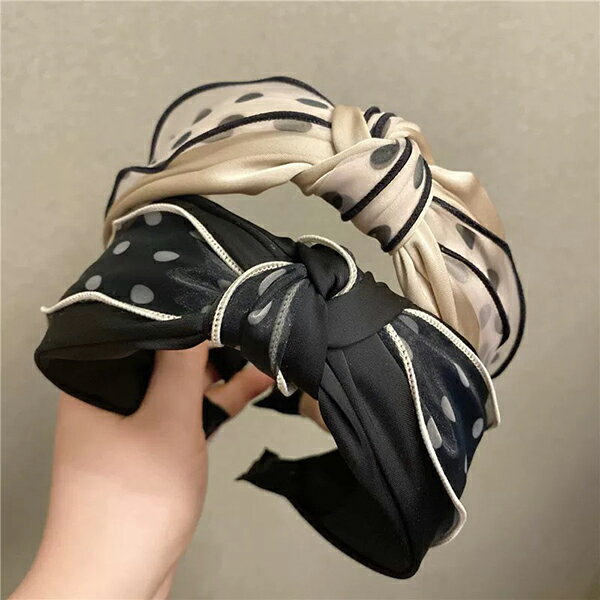 ヘアーアクセサリー カチューシャ 人気 流行 気質 百掛け sweet系 姫系 お嬢様 ヘアバンド ヘッドバンド ヘアピン プレスヘア カジュアル 上品 大人 かわいい おしゃれ フォーマル 二次会 結婚式 お呼ばれ 韓国ファッション