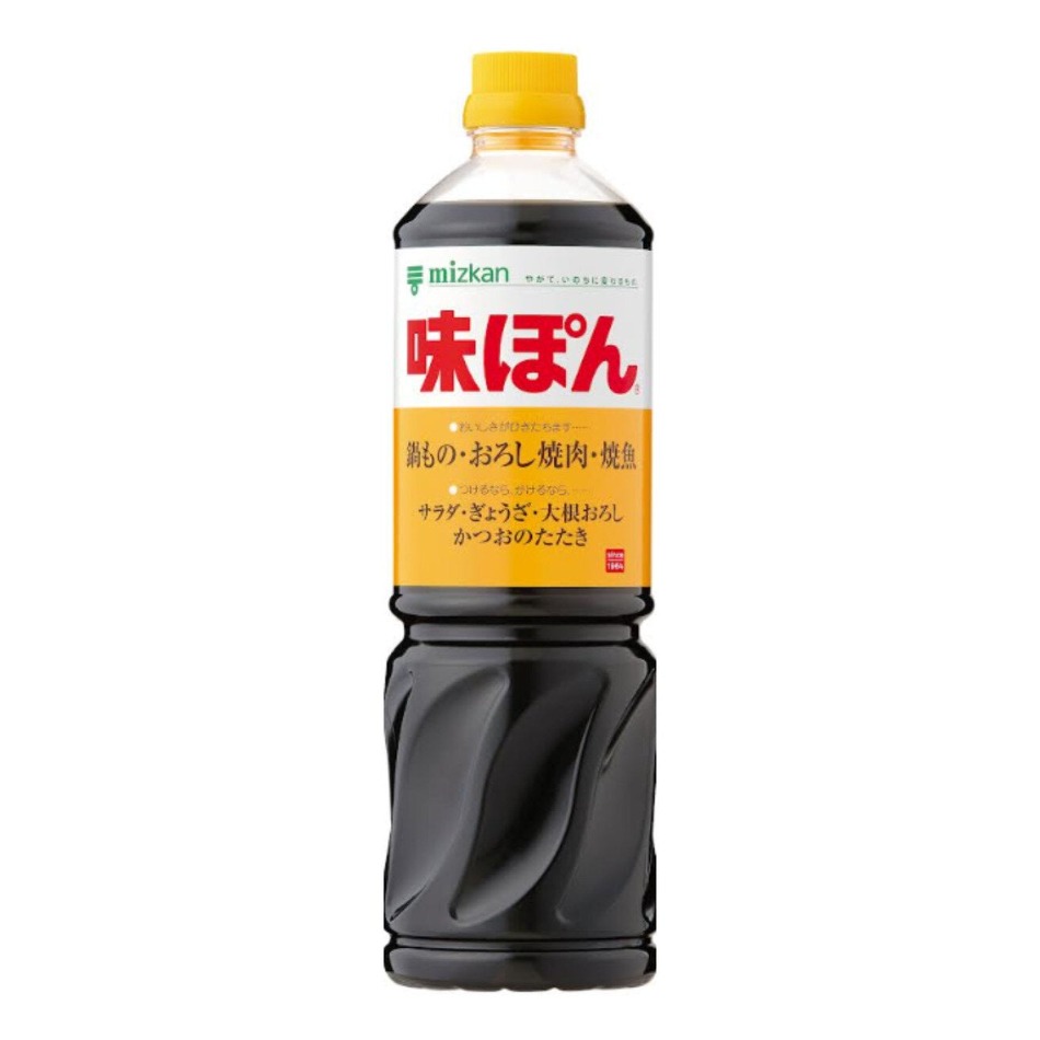 【商品の特徴】かんきつ果汁・醸造酢・しょうゆがひとつになった絶妙な風味の調味料です。 / たっぷり使える大容量１Lタイプです。・鍋料理をはじめ、おろし焼肉・焼魚・ぎょうざ・冷奴など「つけて」「かけて」幅広くお使いいただけます。