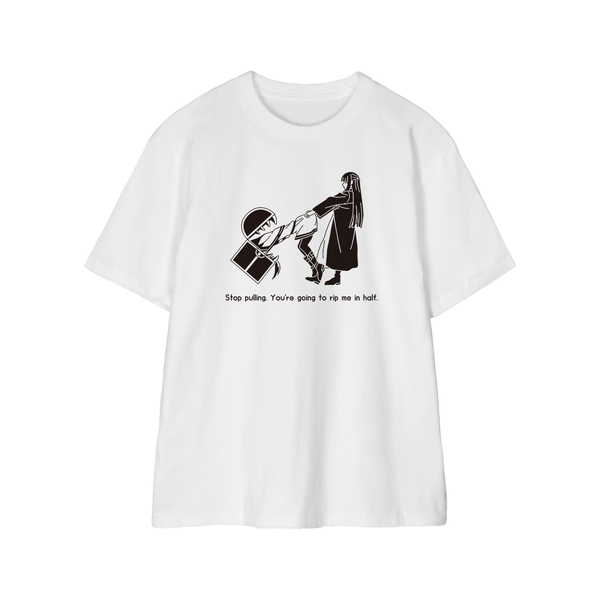 葬送のフリーレン Tシャツ フェルンに引っ張られるフリーレン レディース XXLサイズ【予約 再販 2月下旬 発売予定】